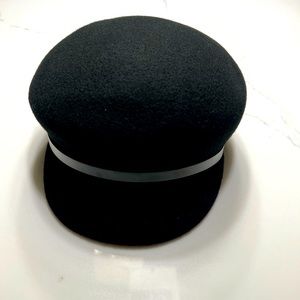 Nine West Newsboys wool hat women